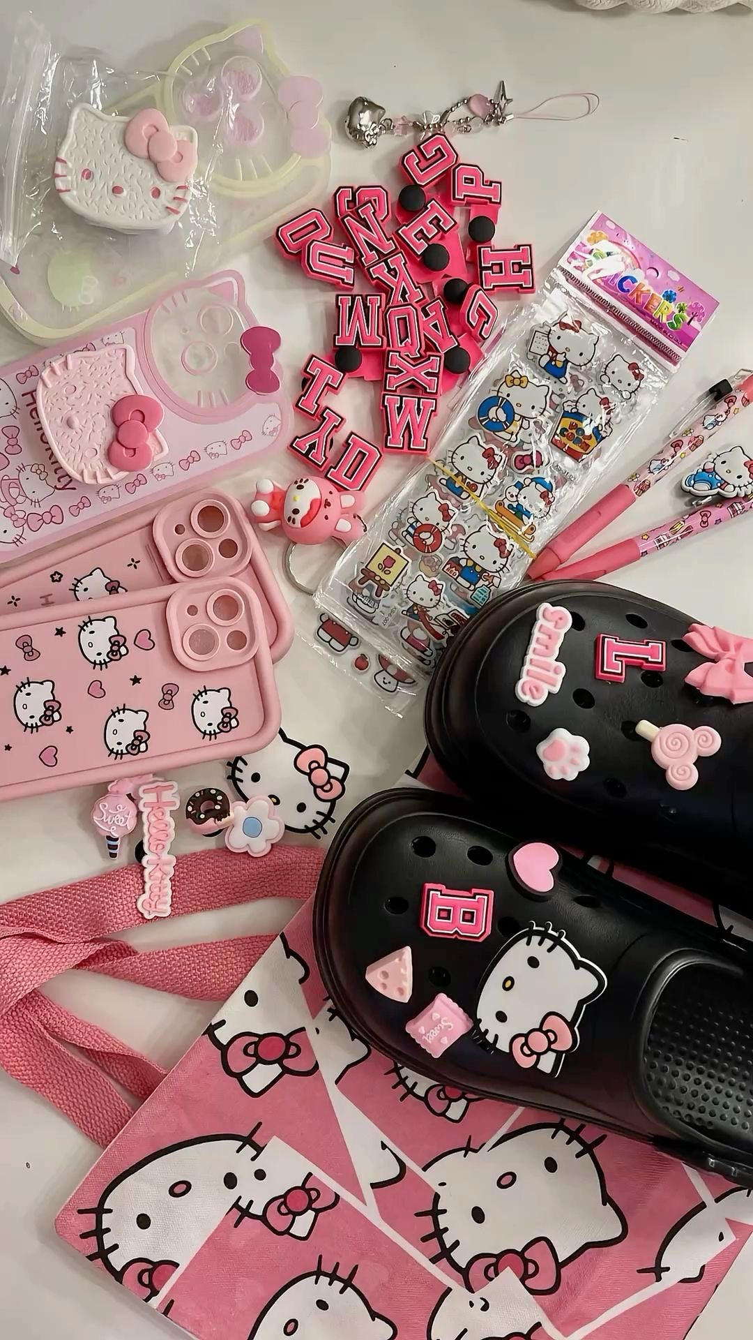 Chic Hello Kitty Finds