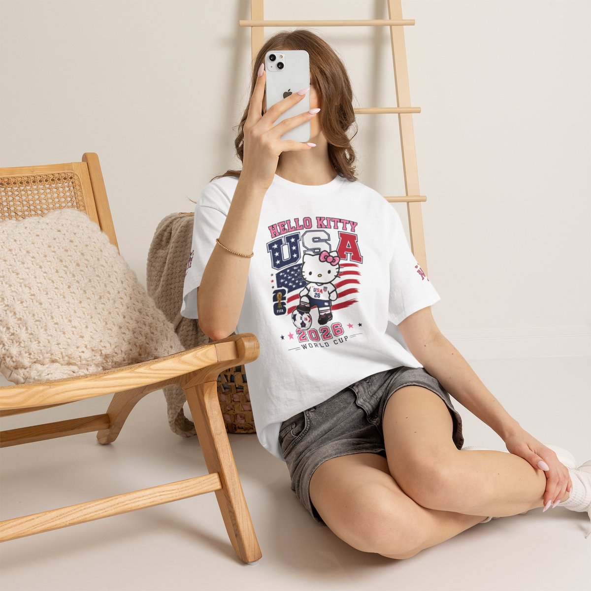 Hello Kitty USA World Cup T-Shirt – Cute Soccer Fan Graphic Tee, Cartoon Football Lover Shirt, Kawaii Sports Fashion Unisex.