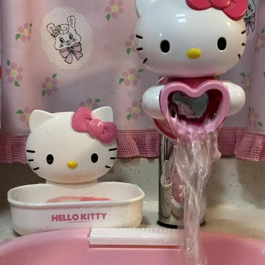 Anime Hello Kitty High Quality Faucet Handwashing KT Cat Splashproof Faucet Extender High Quality Faucet Mouth Birthday Gifts