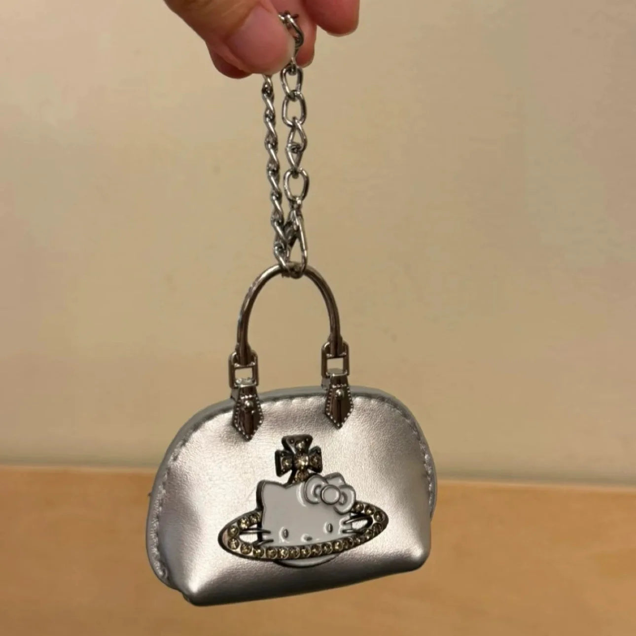 Hello Kitty Pendant Bag Charm – Cute Metal Keychain Accessory with Fashion Chain for Bags & Keys