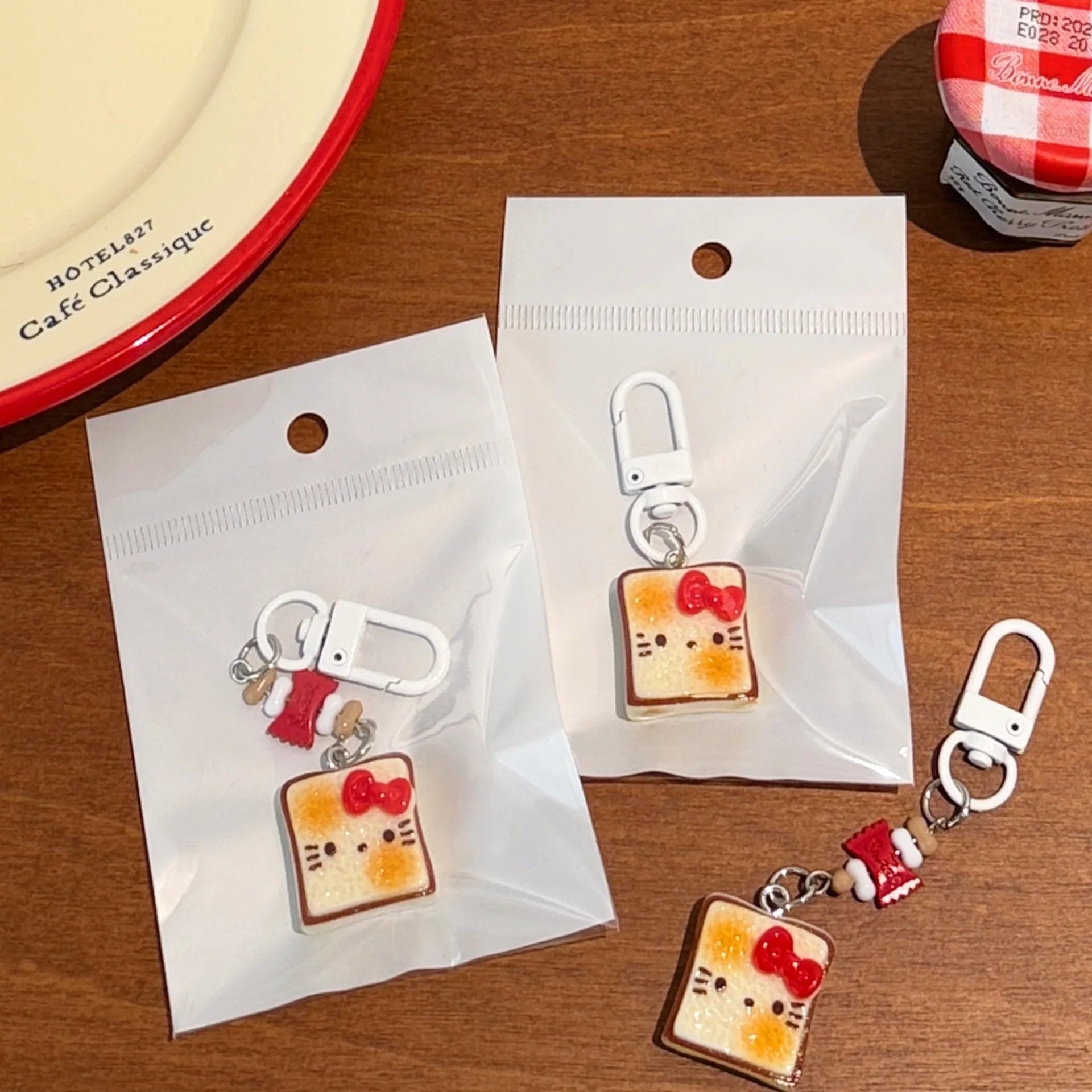 Hot Cute and Creative Toast-Shaped Cat Keychain Pendant Backpack Decoration Small Hanging Ornament Cat Keychain @