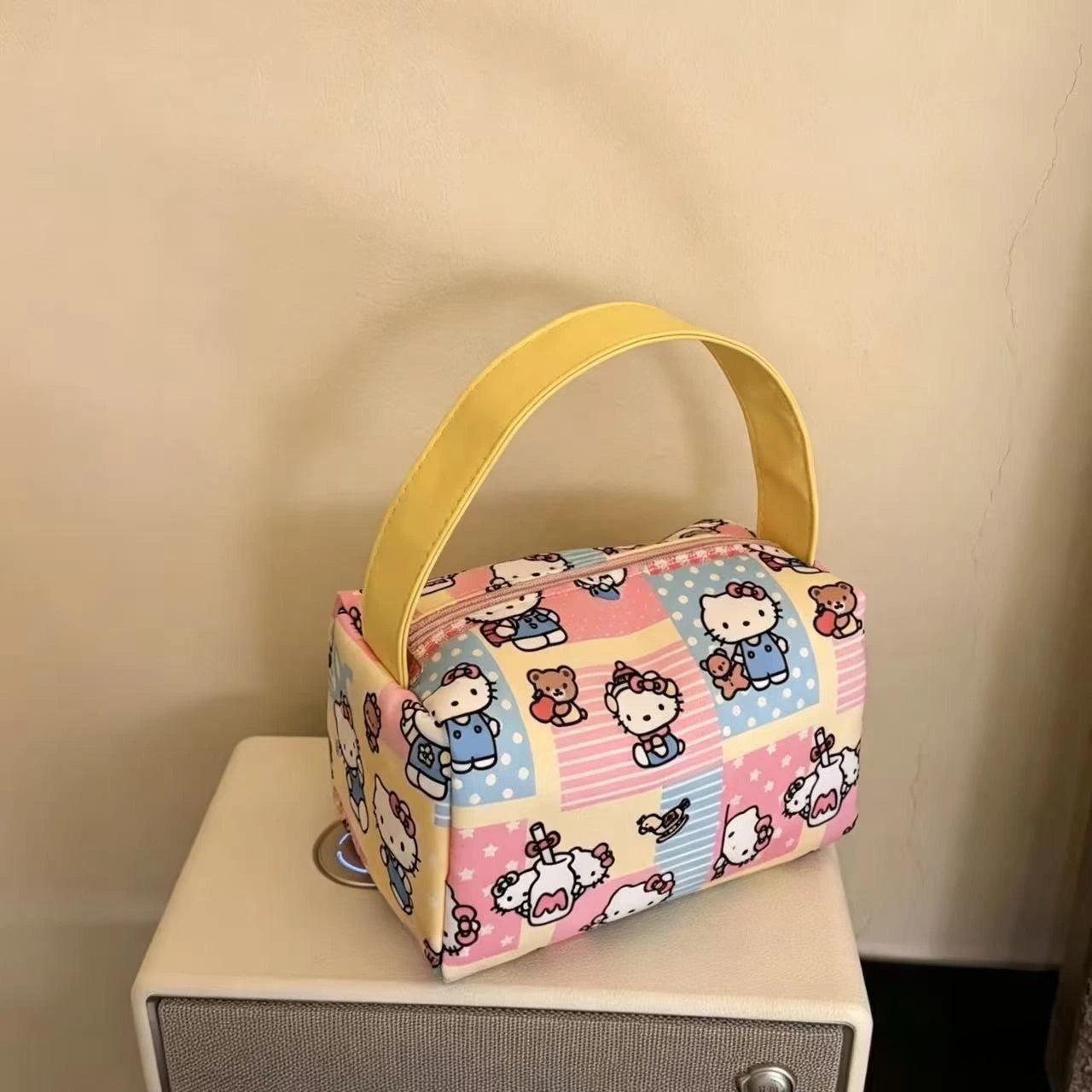Hello Kitty Cartoon Makeup Bag – Portable Travel Toiletry & Cosmetic Handbag for Women and Girls