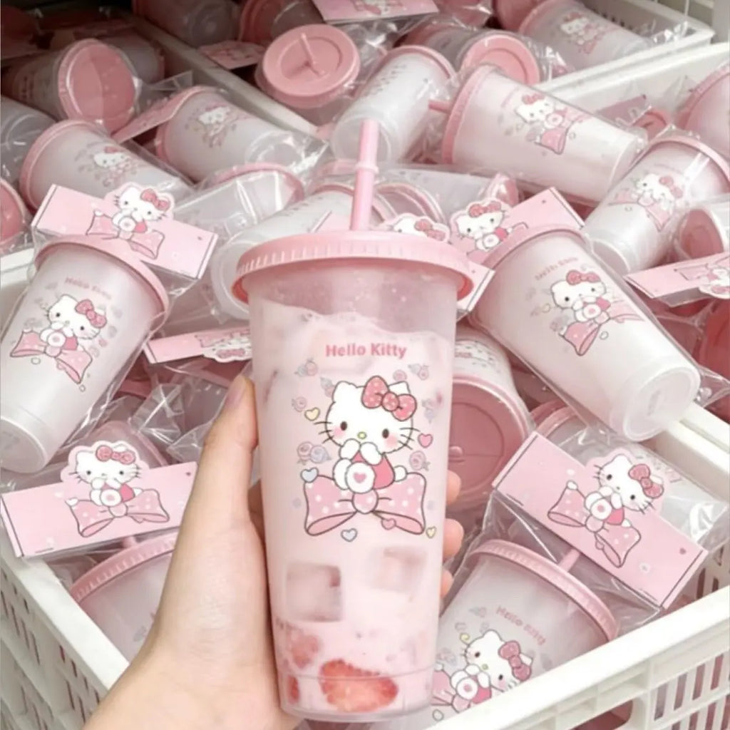 Anime Summer Pink Hello Kitty Frosted Straw Coffee Cup – Large Capacity Insulated Cold Drink Tumbler – Cute Aesthetic Sanrio Style Cup for Girls (2026 Edition)