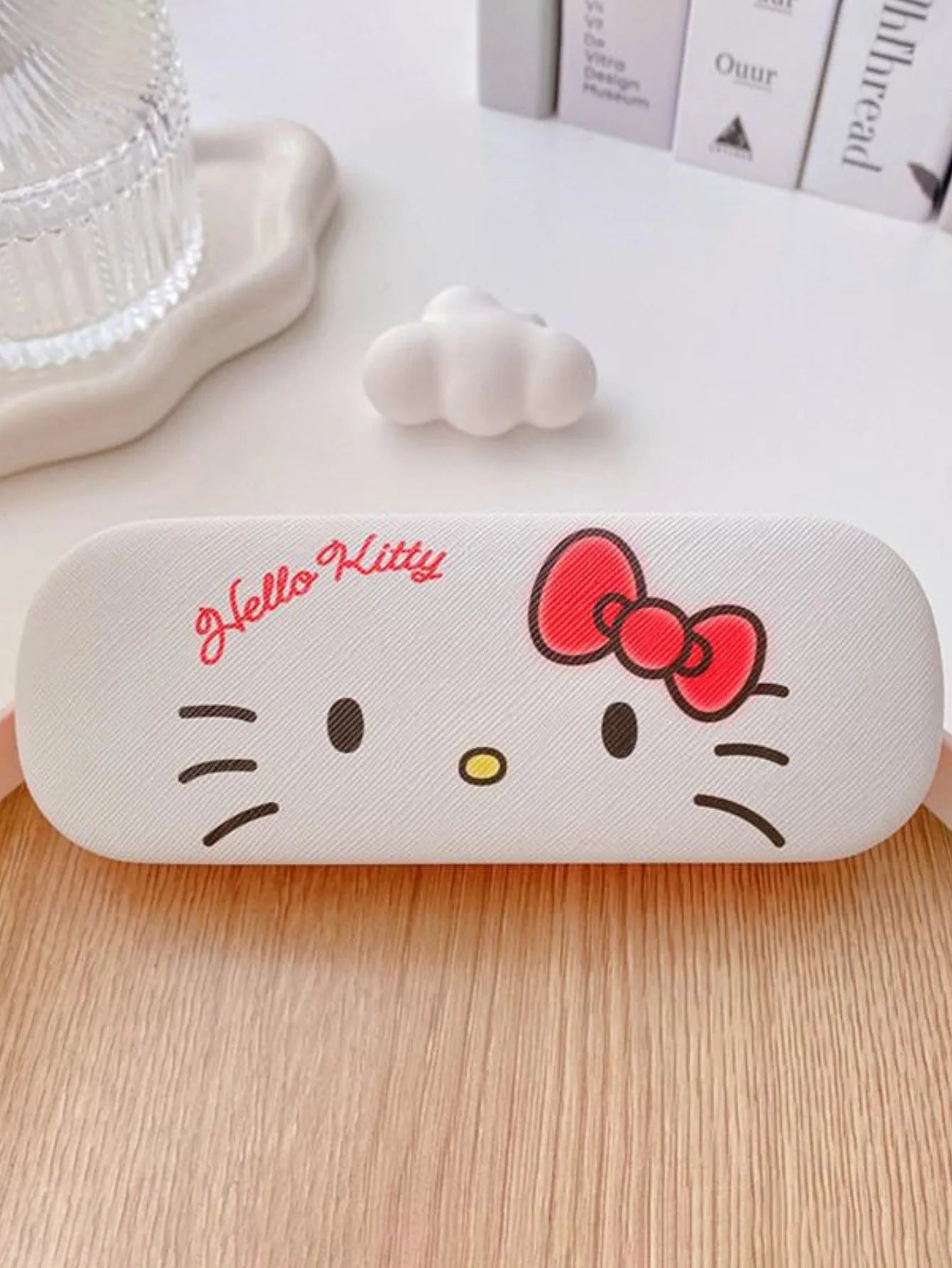 3pcs Hello Kittys glasses case and cloth Pink cat head design Soft microfiber Used to clean and put  glasses, mobile phones