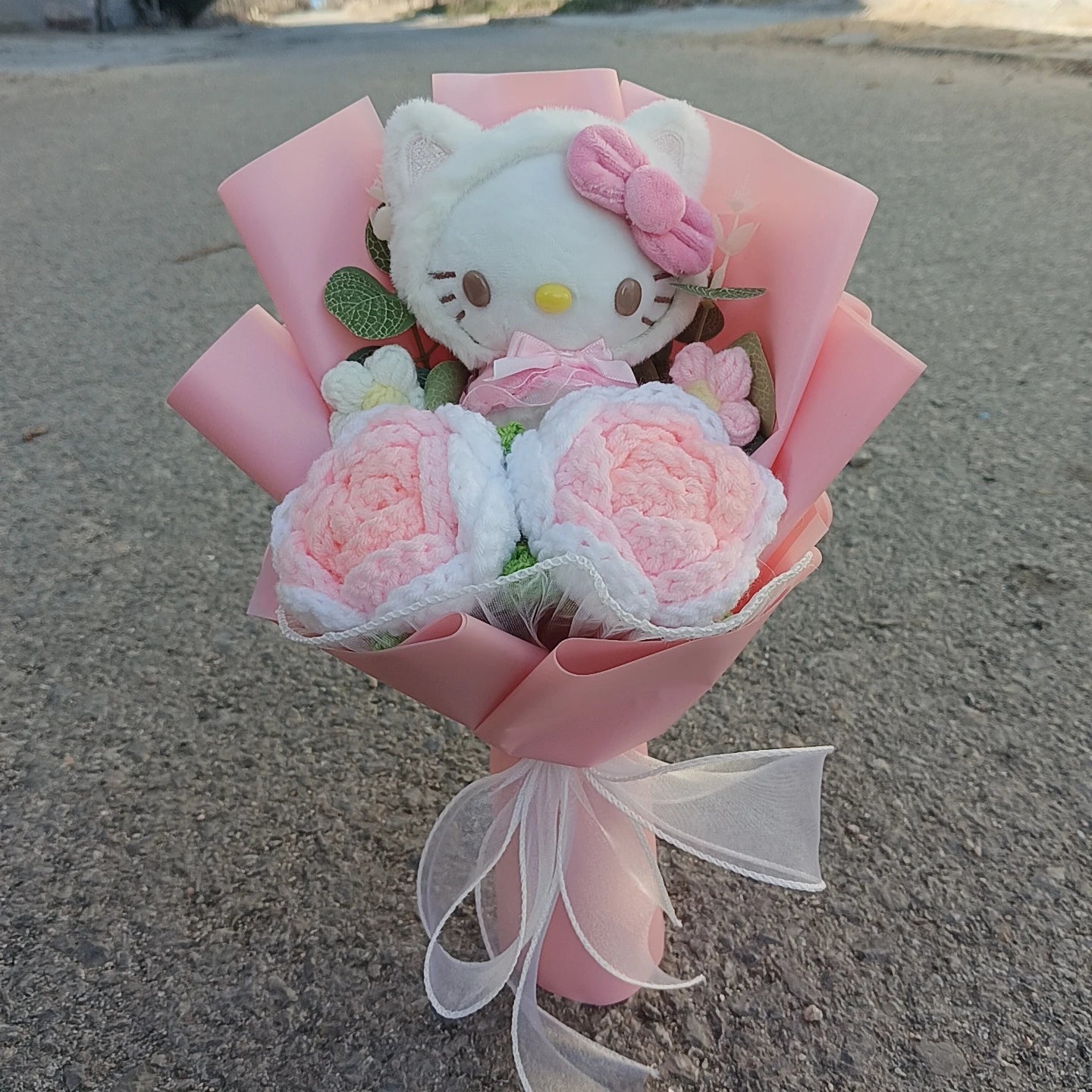 Hello Kitty Cartoon Plush Bouquet – Rose Flower Doll Arrangement for Home Decor & Gift (Valentine’s, Christmas & Wedding)