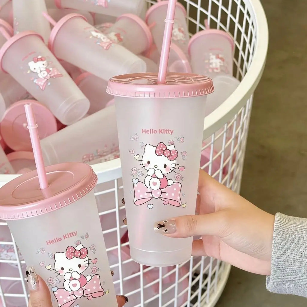 Anime Summer Pink Hello Kitty Frosted Straw Coffee Cup – Large Capacity Insulated Cold Drink Tumbler – Cute Aesthetic Sanrio Style Cup for Girls (2026 Edition)