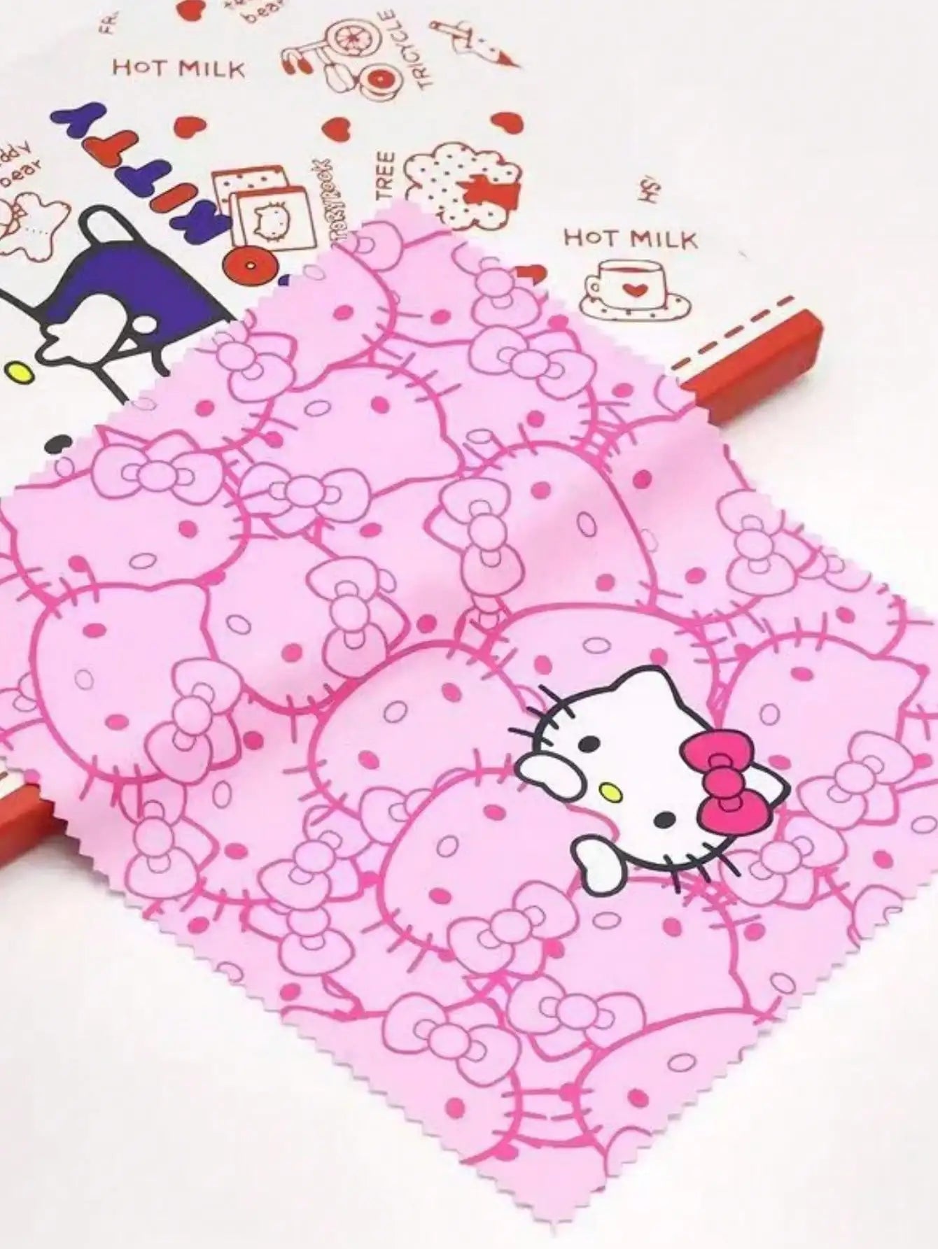 3pcs Hello Kittys glasses case and cloth Pink cat head design Soft microfiber Used to clean and put  glasses, mobile phones